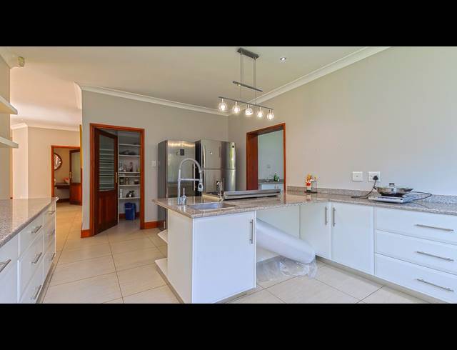 7 BEDROOM HOUSE FOR SALE IN CHELMSFORDVILLE